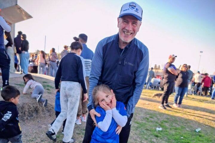 Mario Fuentes, coordinador de inferiores de Martín Fierro: “Los padres tienen que insistir que el guri vaya al club”